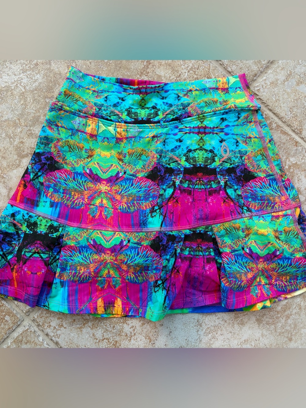 Dona Jo Vibrant Multicolor Athletic Skirt - size 1 (small)